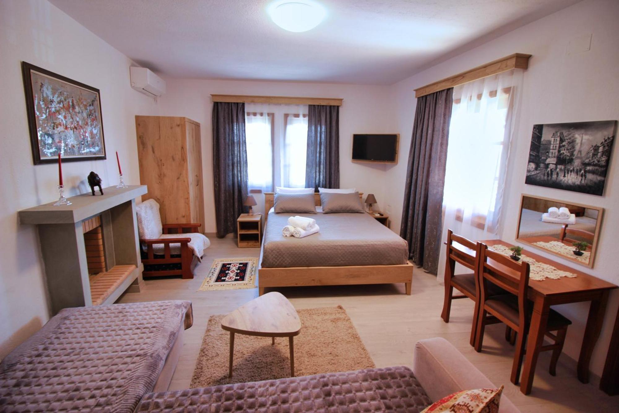 Emblematic House Apartment 4 Gjirokastra Kültér fotó