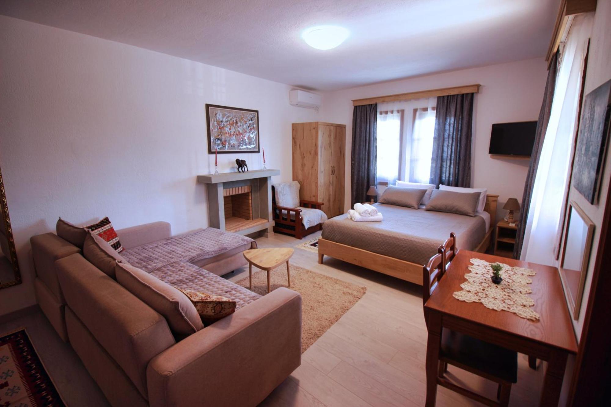 Emblematic House Apartment 4 Gjirokastra Kültér fotó