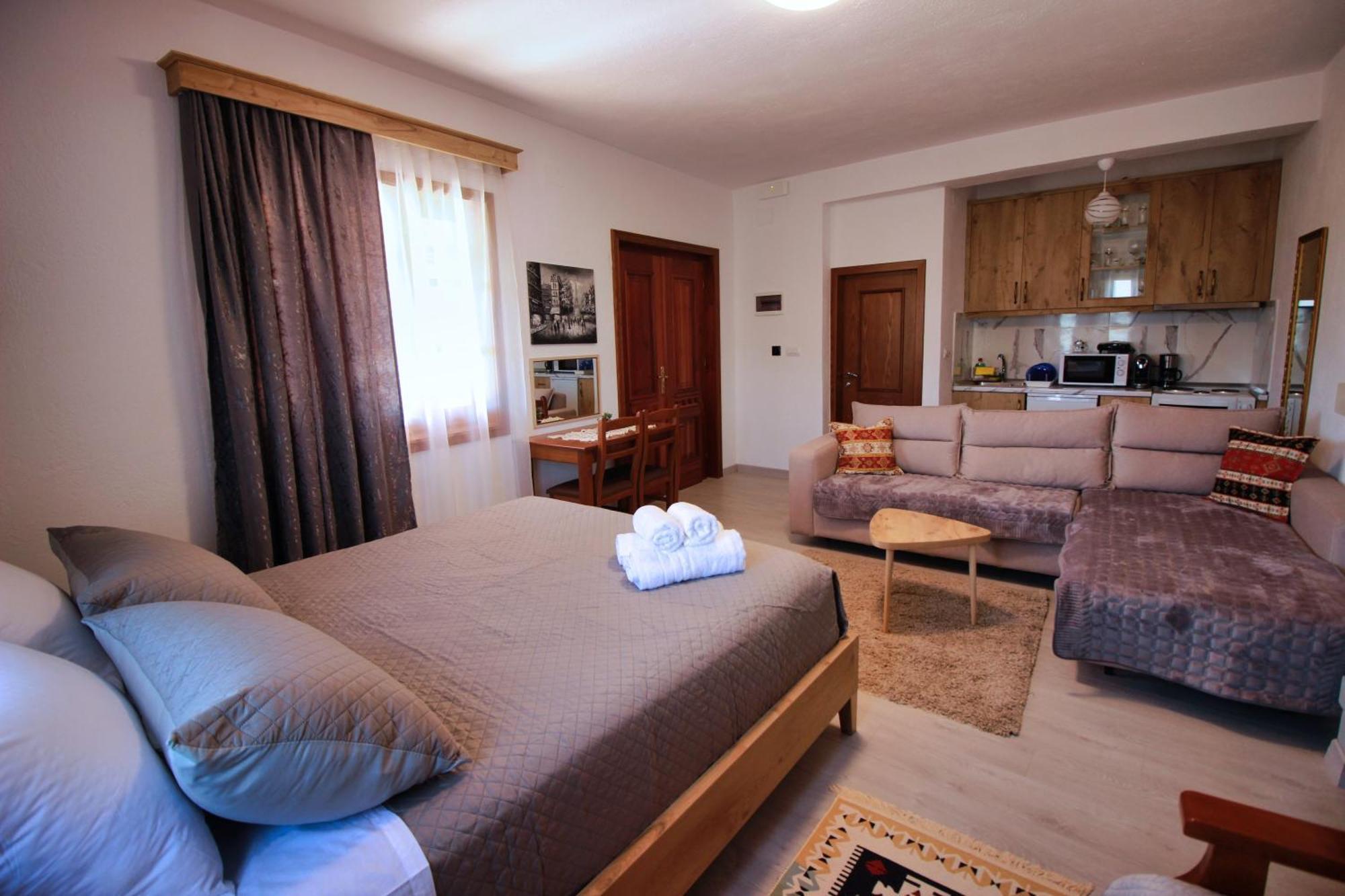 Emblematic House Apartment 4 Gjirokastra Kültér fotó