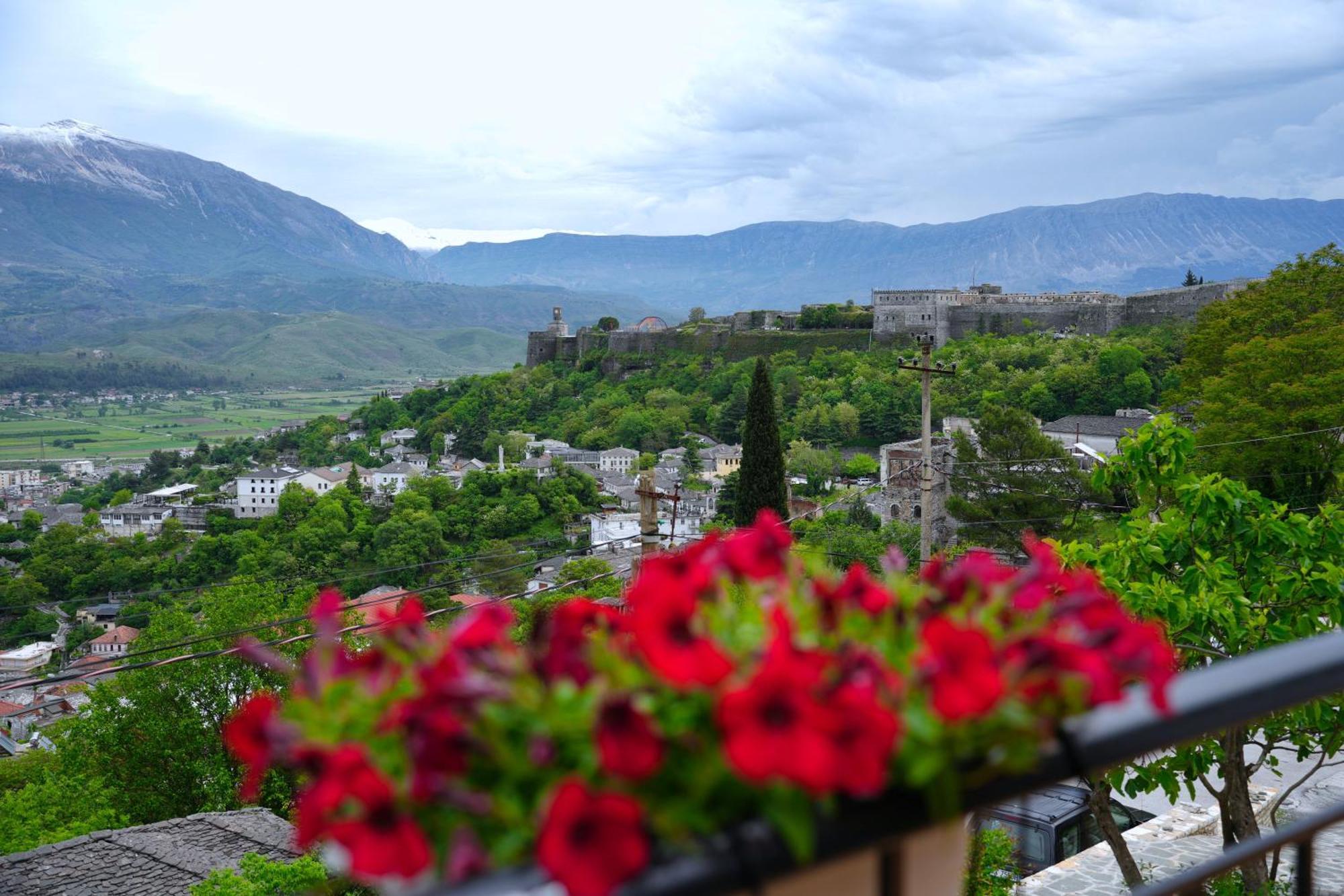 Emblematic House Apartment 4 Gjirokastra Kültér fotó